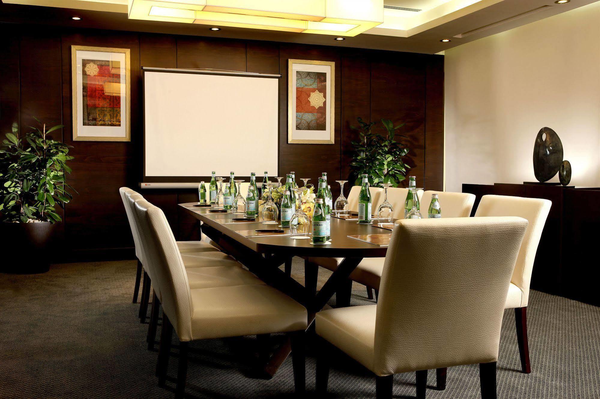 Safir Hotel Ντόχα Ανέσεις φωτογραφία